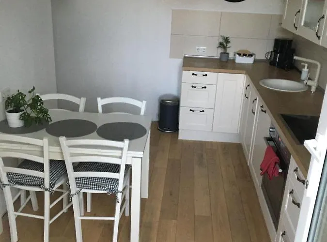 Asche Guest house 3*